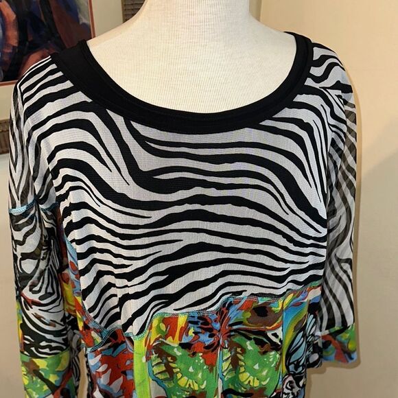 Michael Tyler Zebra Abstract 2 PC. Asymmetrical Top Size XXL - Picture 3 of 11